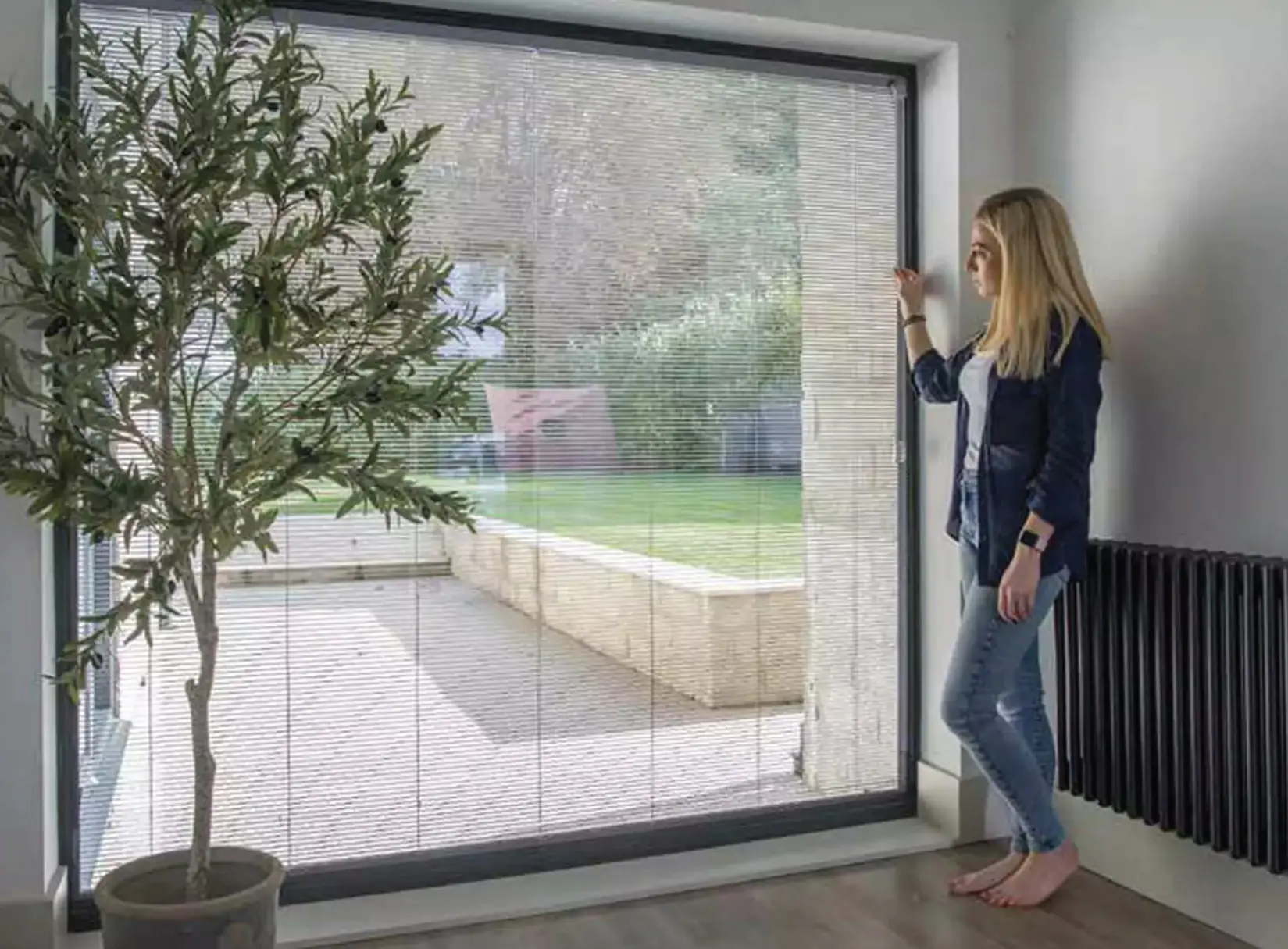 Integral Blinds Hyde